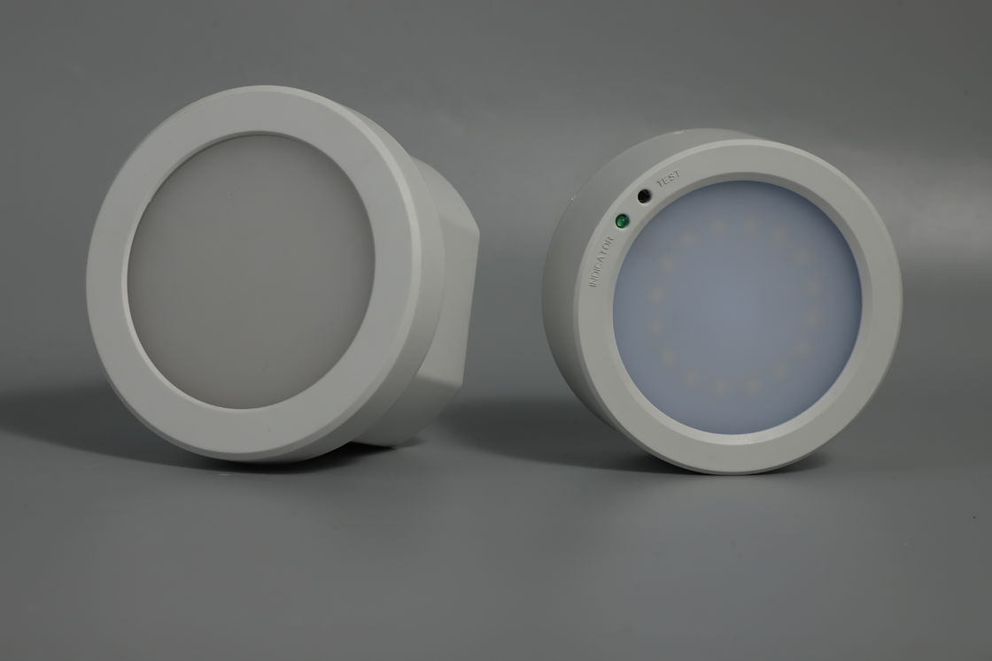 Luz de emergencia LED recargable IP65 de 3W con 3 años de garantía y batería Ni-Cd L128MN-B