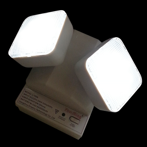Luz de emergencia LED de 6W con doble foco, 6500K, 3.6V, batería Ni-Cd de 3.0Ah, carcasa de PC, IP20