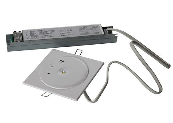 Luz de emergencia de techo comercial con batería de respaldo IP20 3 horas de funcionamiento Lámpara LED sin mantenimiento