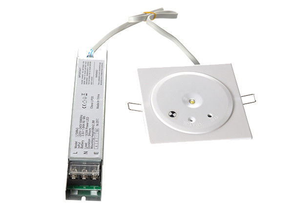 Luz de emergencia recargable de 220V con 180 minutos de operación, carcasa de ABS ignífugo y montaje empotrado en pared